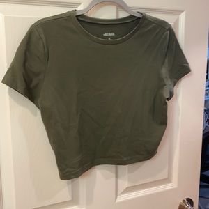 Green crop top T-shirt